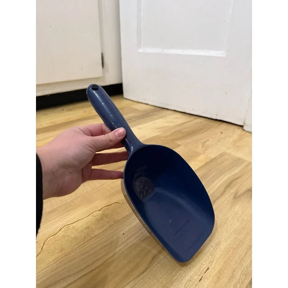 Blue Plastic Kitchen Scoop with Handle